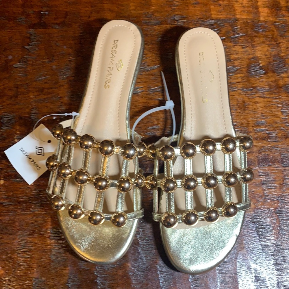 Women’s Sandals. Dream Pairs. NWT. Size 5 and 6